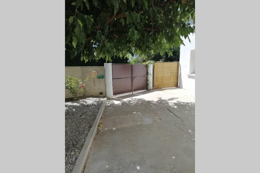 Charmant Appartement Avec Terrasse Pont-de-lʼIsère 외부 사진