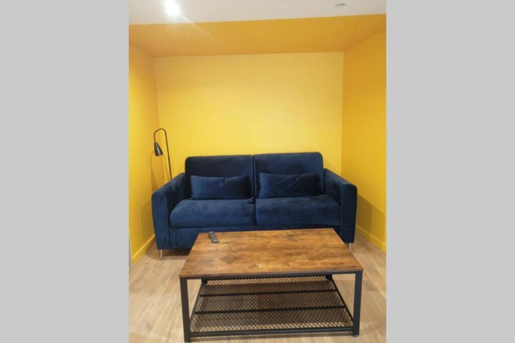 Charmant Appartement Avec Terrasse Pont-de-lʼIsère 외부 사진