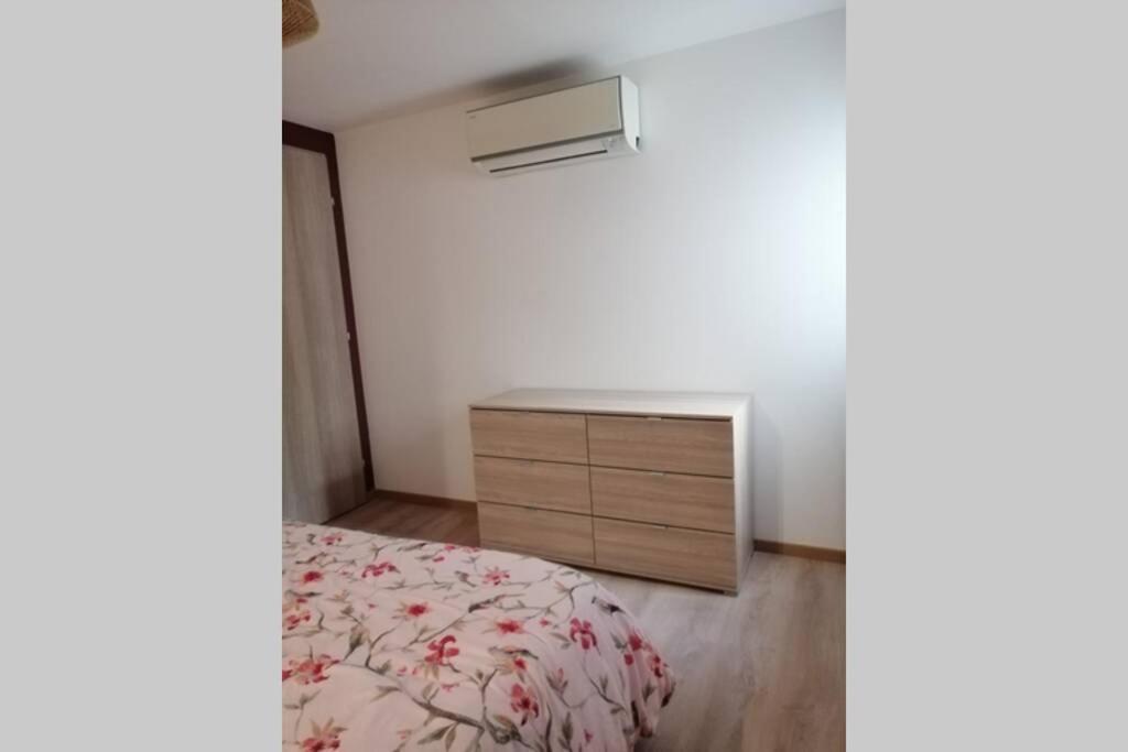 Charmant Appartement Avec Terrasse Pont-de-lʼIsère 외부 사진